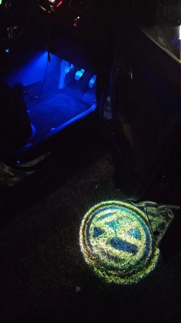 Customer photo review of Proyector para carro de equipo de futbol