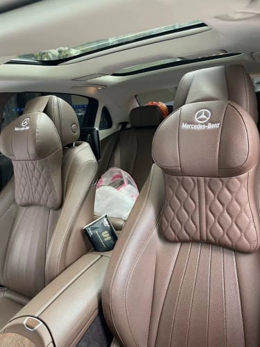 Customer photo review of Cuscino per il collo personalizzato per auto