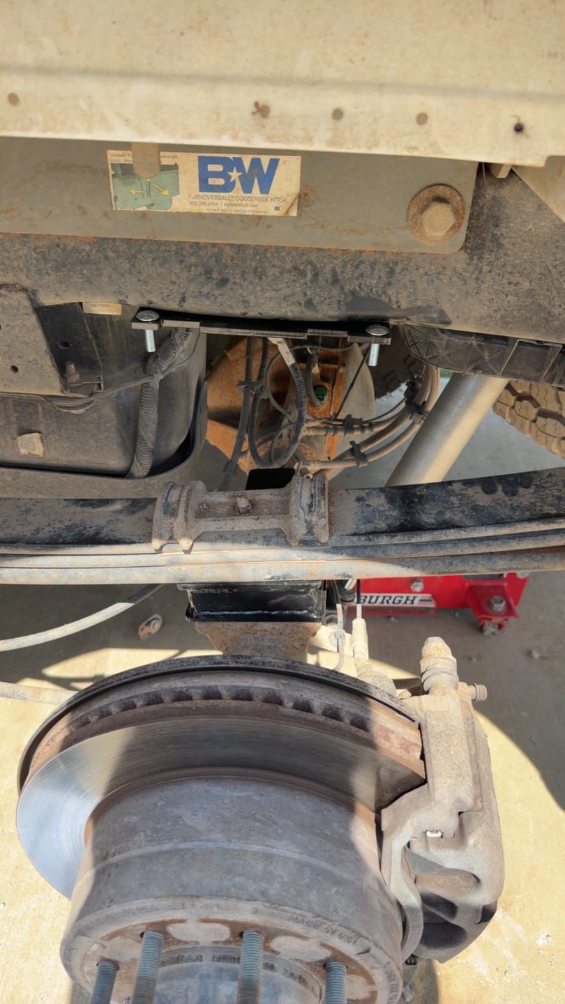 Customer photo review of 2017-2025 Ford Super Duty F-250/F-350 2" Rear Blocks by Apoc Industries: Reverse Leveling – USA-Made
