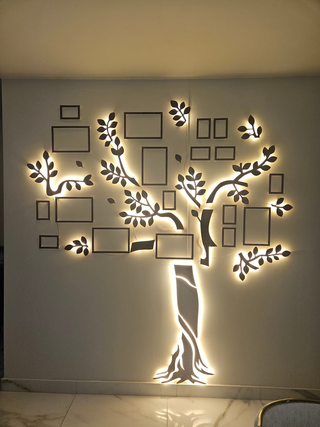 Customer photo review of Wooden Led Family Tree - Starlight