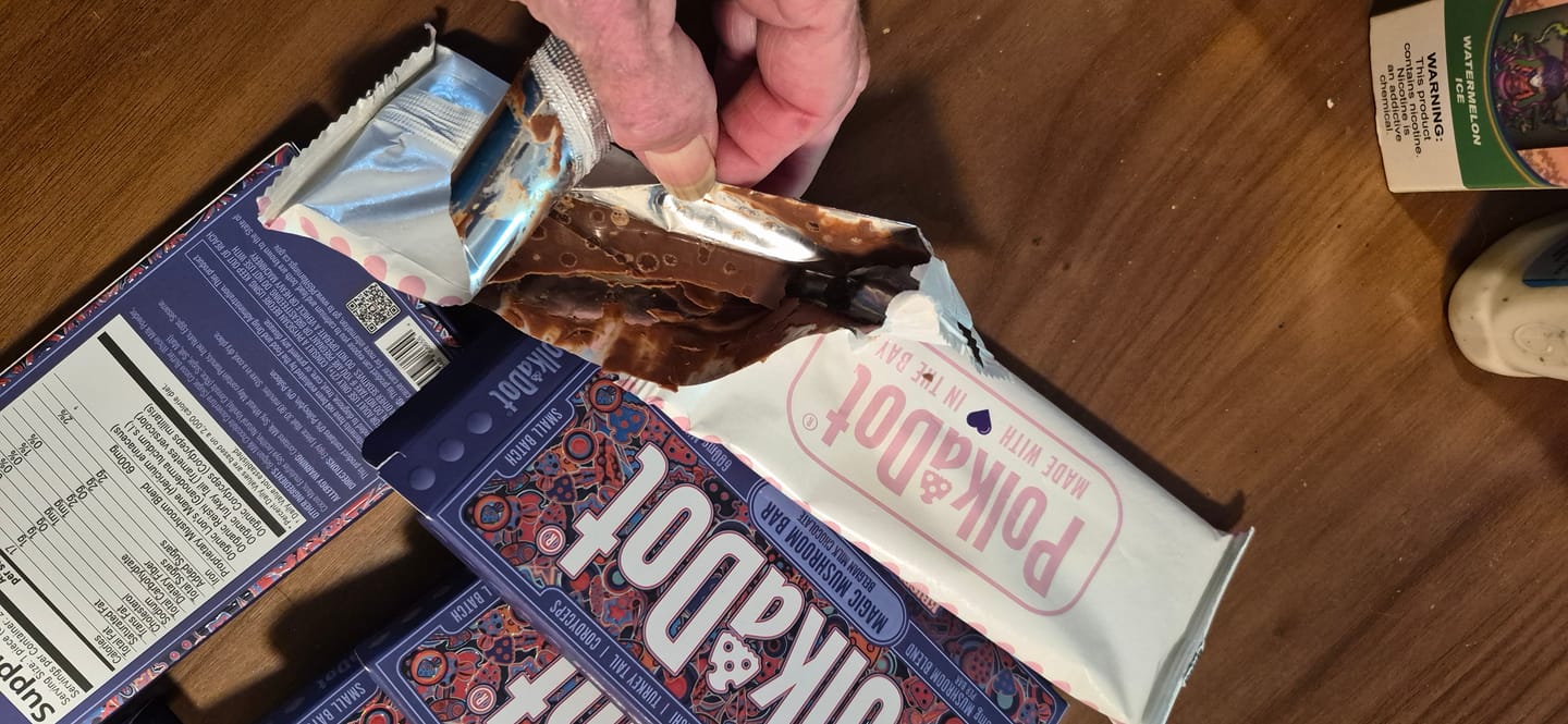 Customer photo review of Krispy Chocolate Krunch Chocolate Bar (12,000 MG)