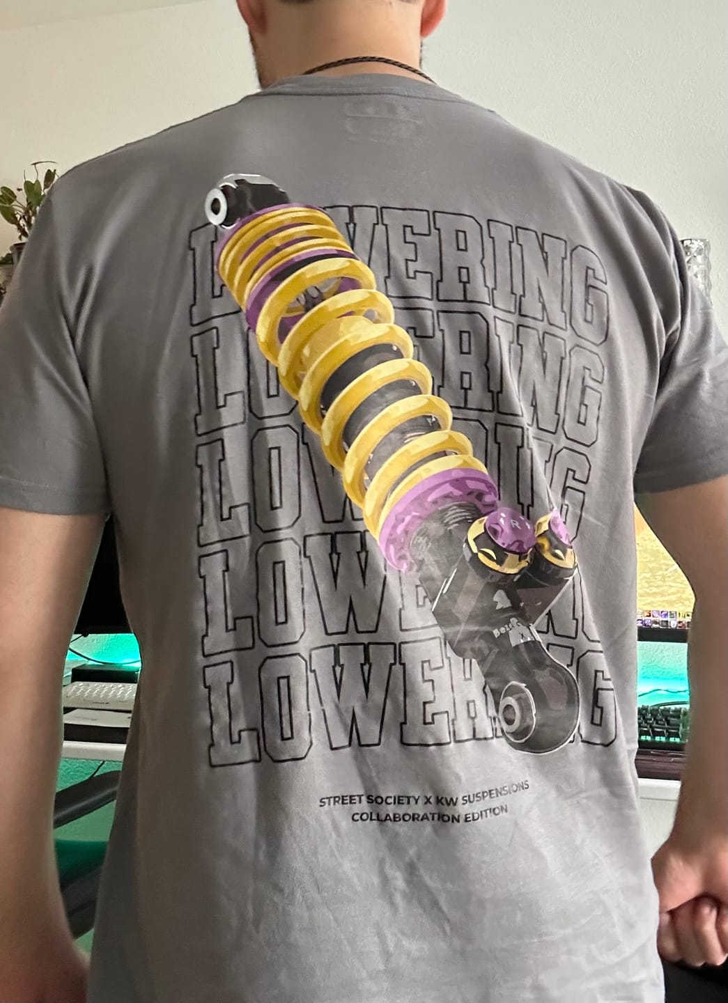 Customer photo review of Street Society "Lowering" T-Shirt grau