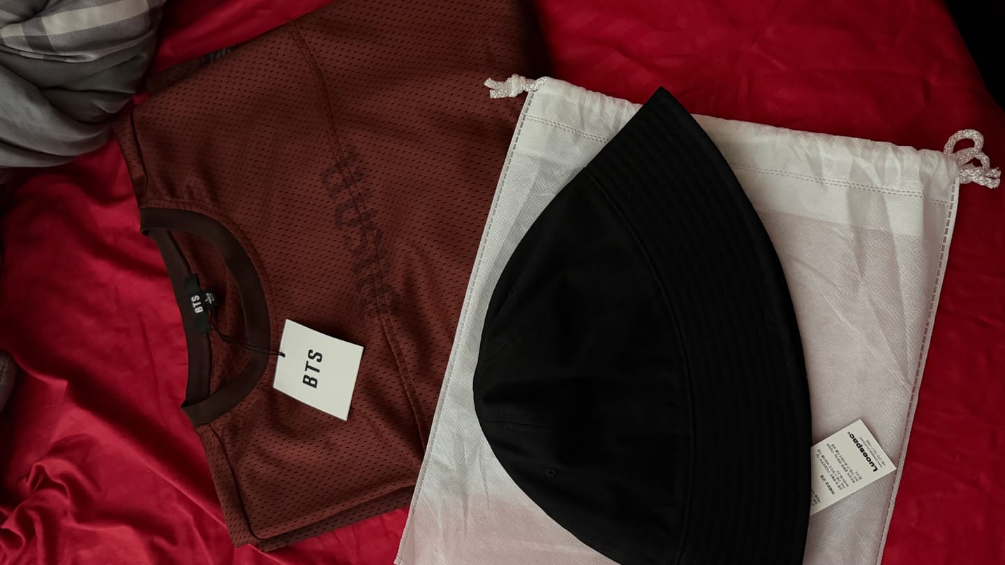 Customer photo review of BTS JUNGKOOK PICK - LUOESPAC OVERFIT ROUND BUCKET HAT BLACK