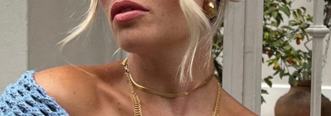Customer photo review of Essentials Snake Chain Necklace