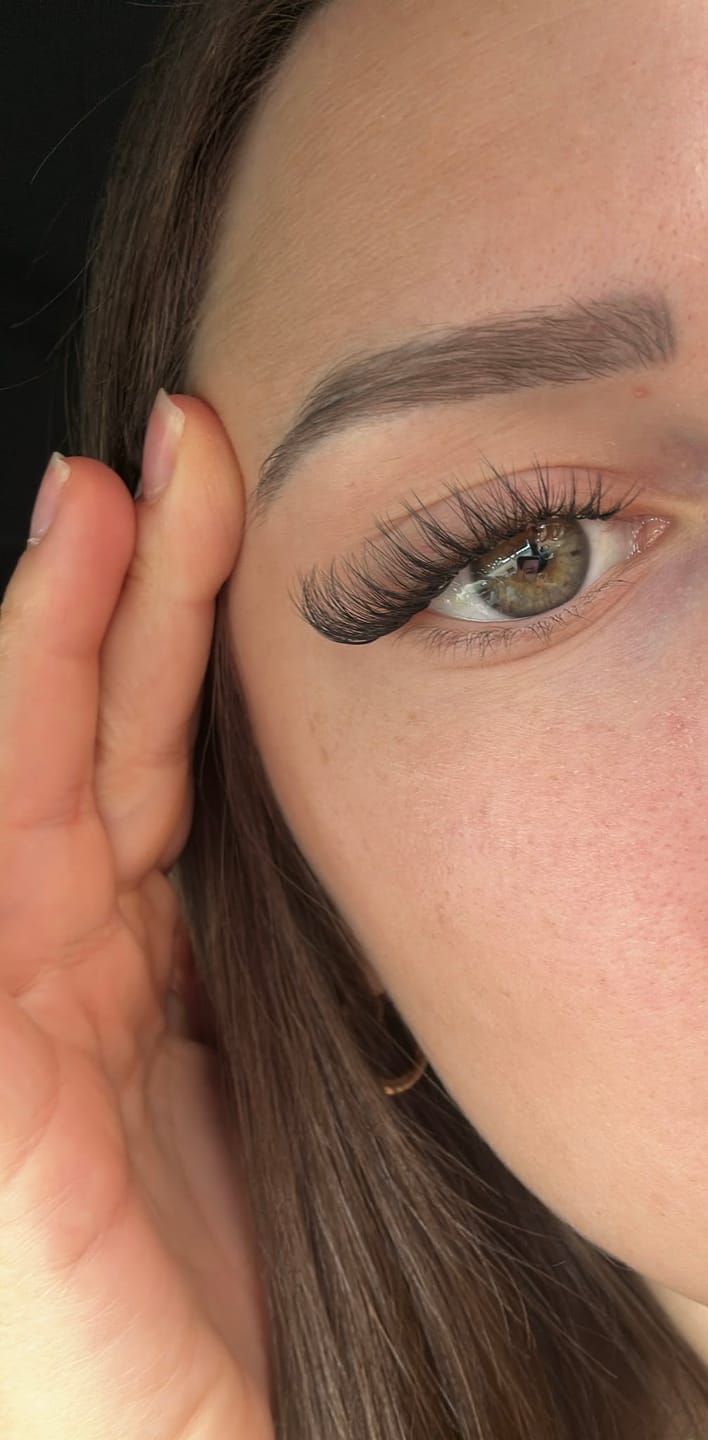 Customer photo review of THE CAT EYE