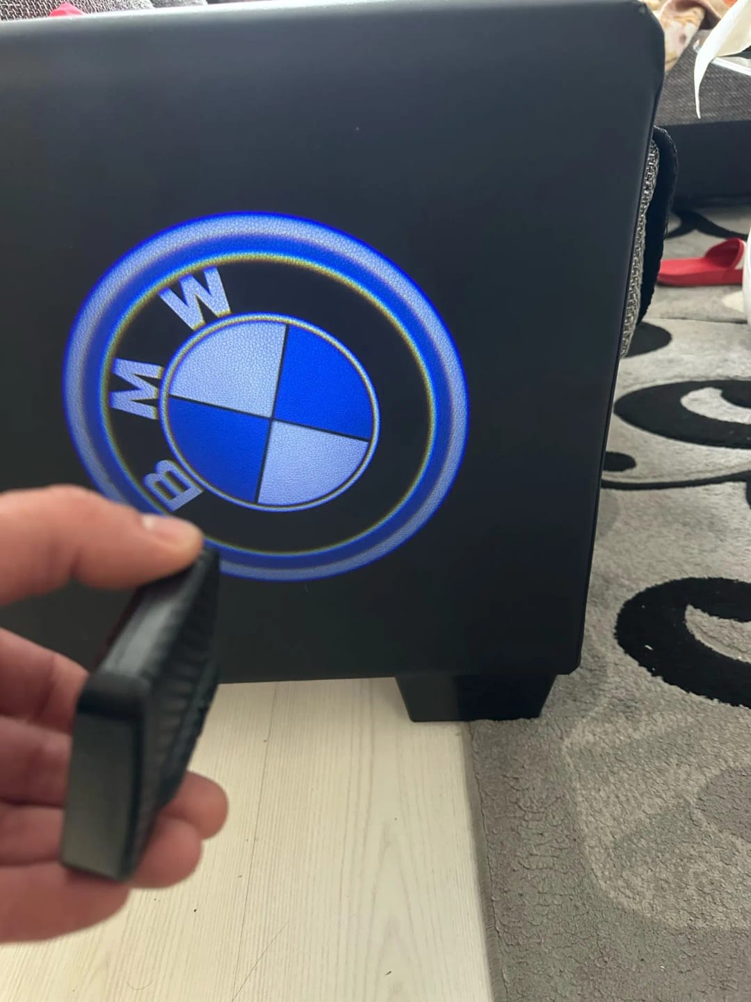 Customer photo review of Proyector para carro de equipo de futbol