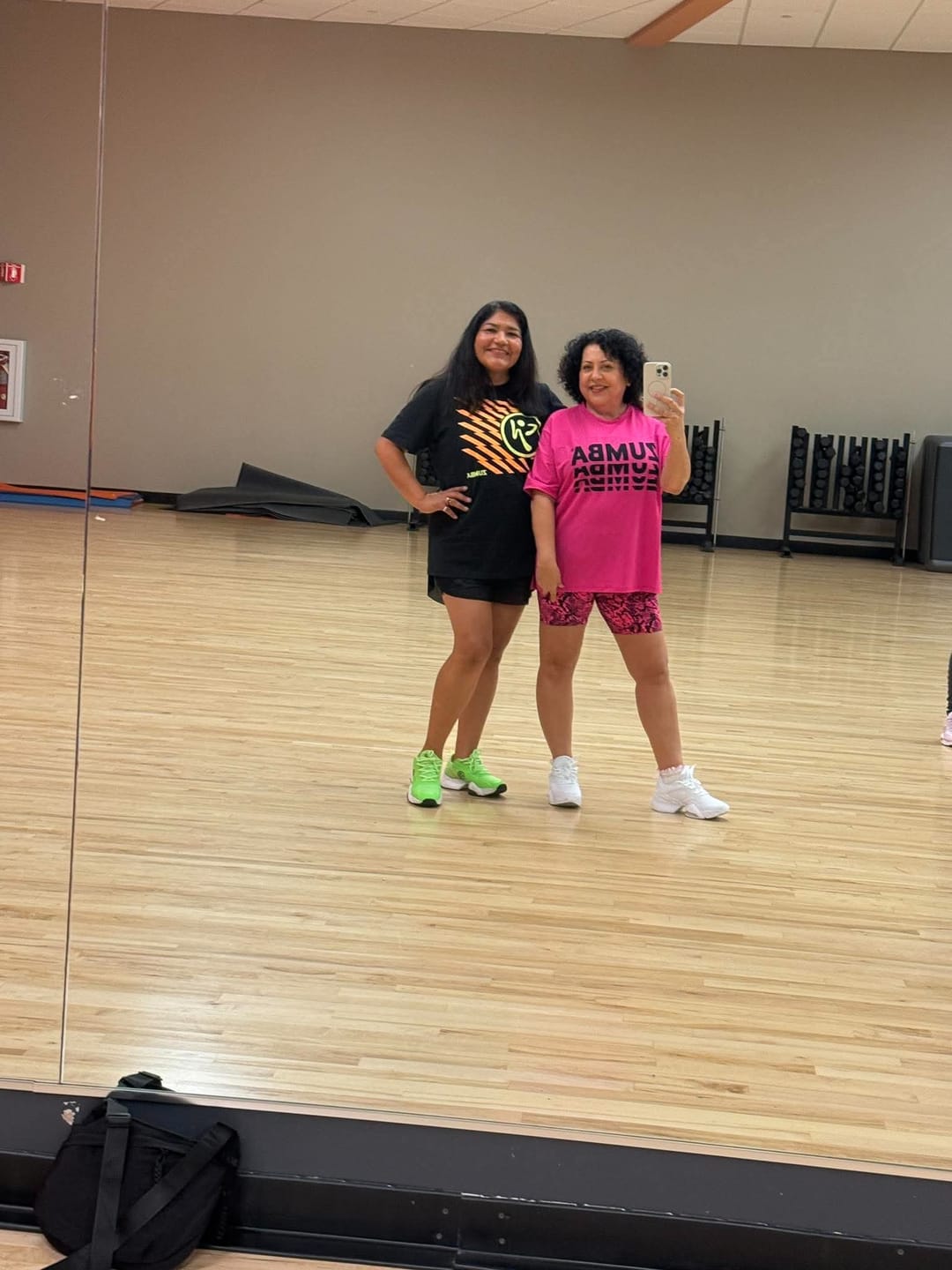 Customer photo review of Electric Feel Unisex Tees 12PK
