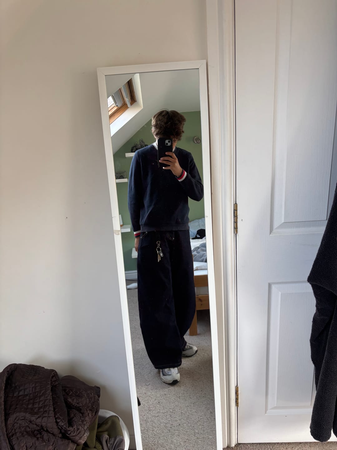 Customer photo review of Aelfric Eden Baggy Barrel Rivet Raw Jeans
