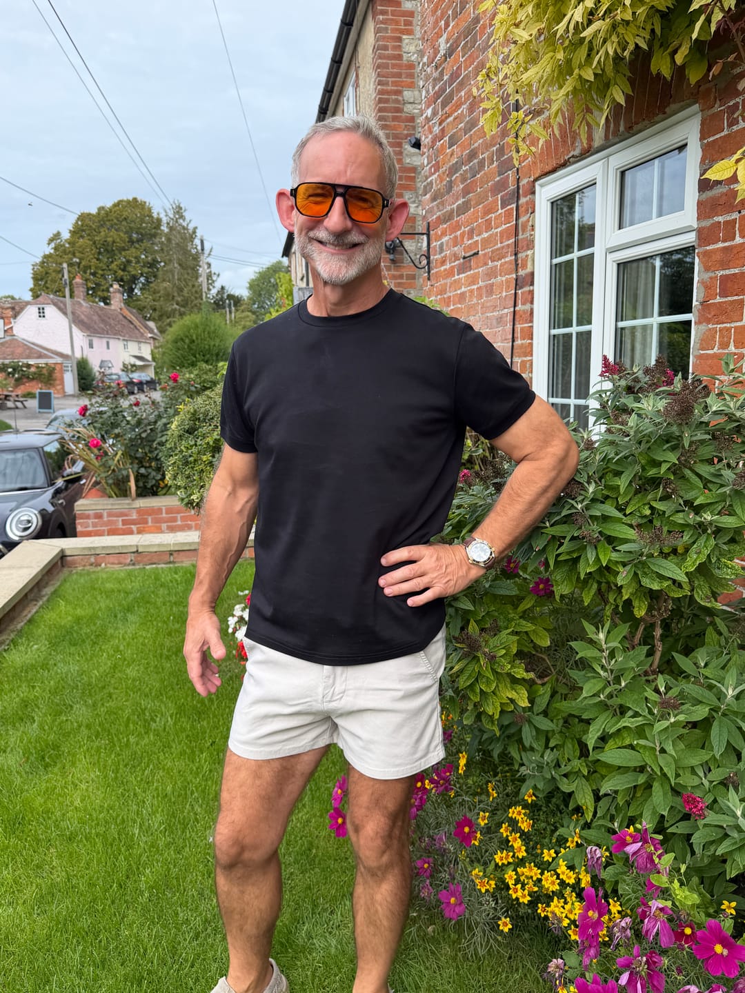 Customer photo review of Ultra-Stretch 3" Chino Shorts - Cream