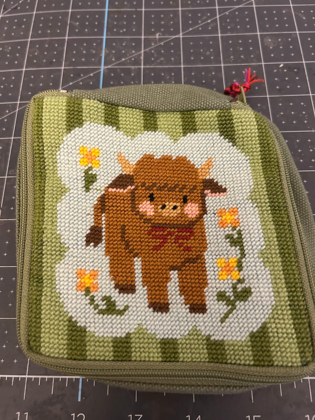 Customer photo review of HIGHLAND COW - Needlepoint Pouch Kit