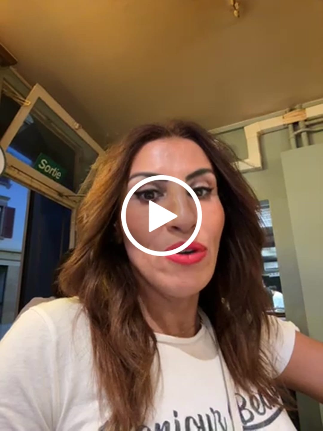 Customer video review of Les Soins Teintés - Perfecteur éclat & peau nue