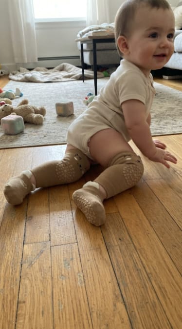 Customer photo review of Non-Slip Crawling Set