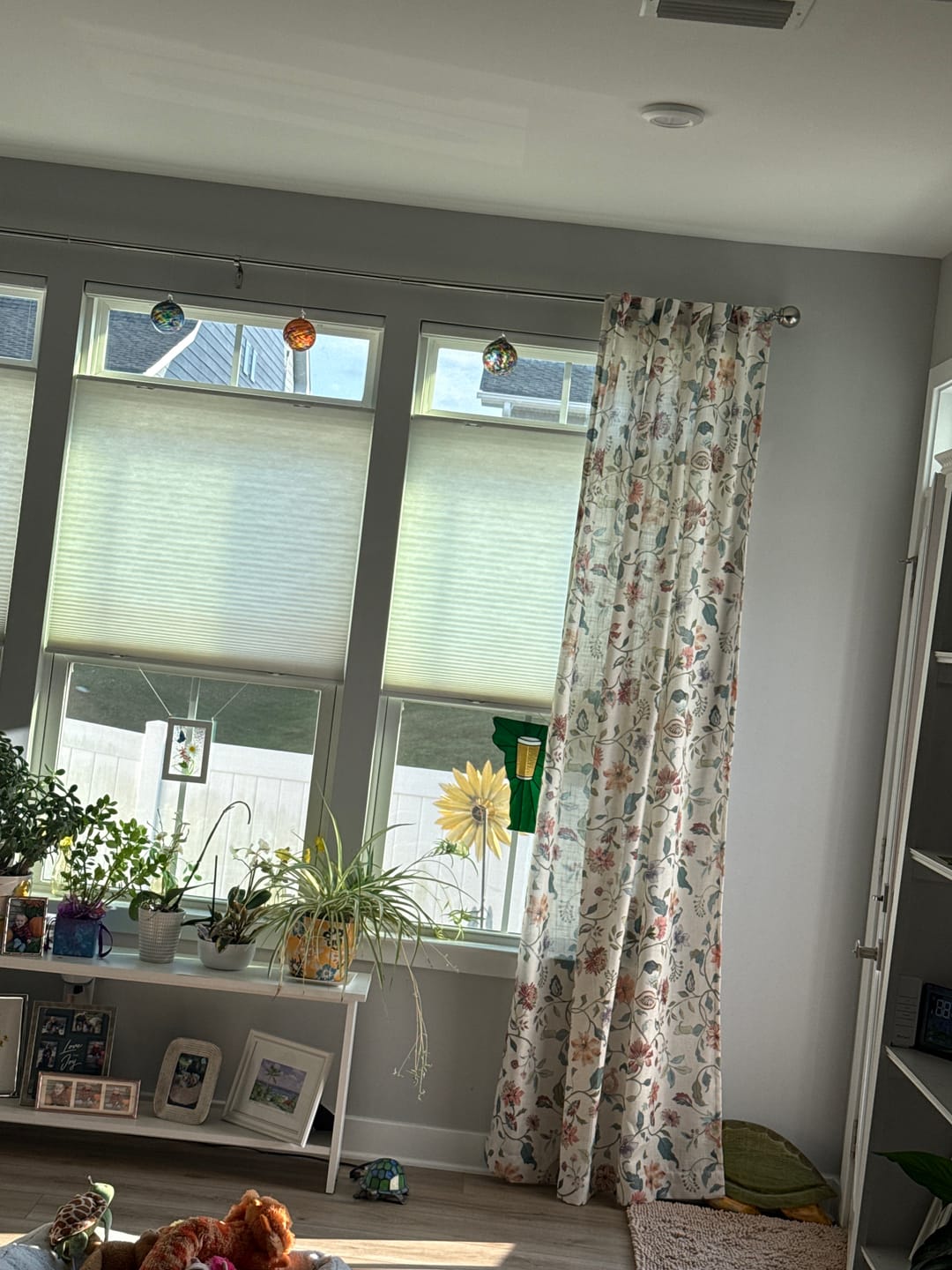 Customer photo review of Vintage Botanical Vine & Multi-Floral Curtains (2 Panels)
