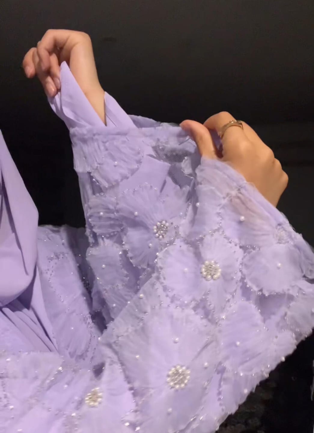 Customer photo review of Sumayya Abaya - Lavender