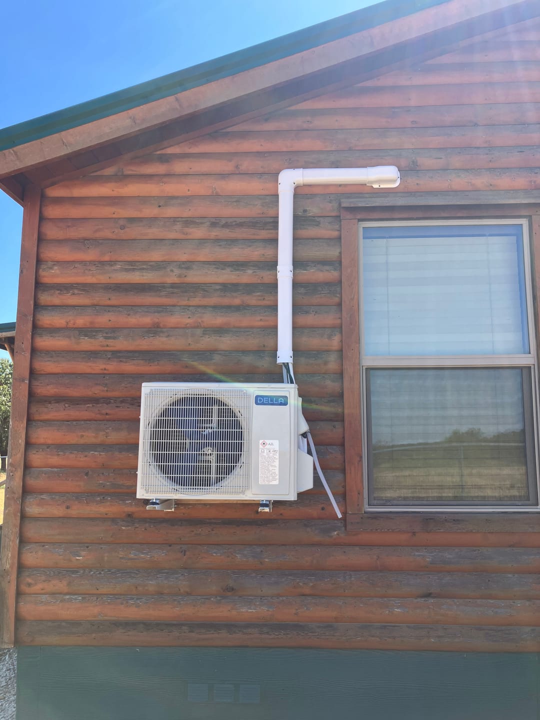 Customer photo review of DELLA Motto Series 9100 BTU 20.5 SEER2 Mini Split Heat Pump AC - Up to 400 Sq.Ft.