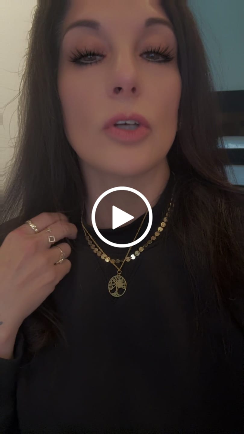 Customer video review of Tree of Life Necklace