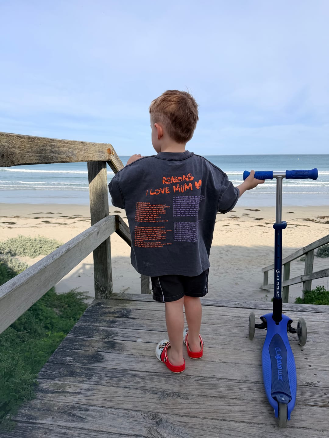 Customer photo review of Love mum tee