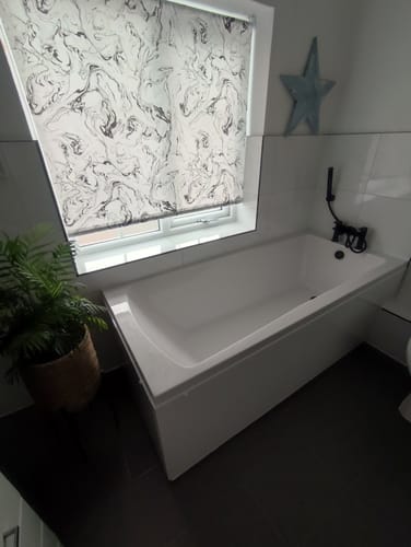 Customer photo review of Hudson Reed Linton Eternalite Square Single Ended Bath 1700 x 750mm - White