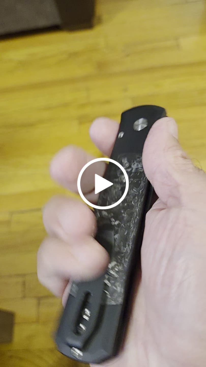 Customer video review of Pro-Tech Godfather Auto - Black Aluminum, TechnoCarbo Carbon Fiber Inlays, DLC 154CM - Made in USA (905-LTD TC Black)