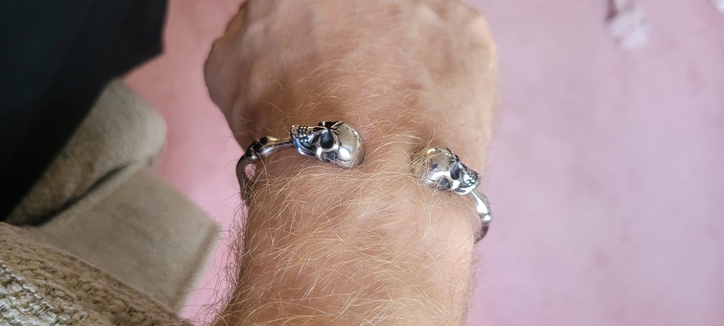 Customer photo review of SKULLED.