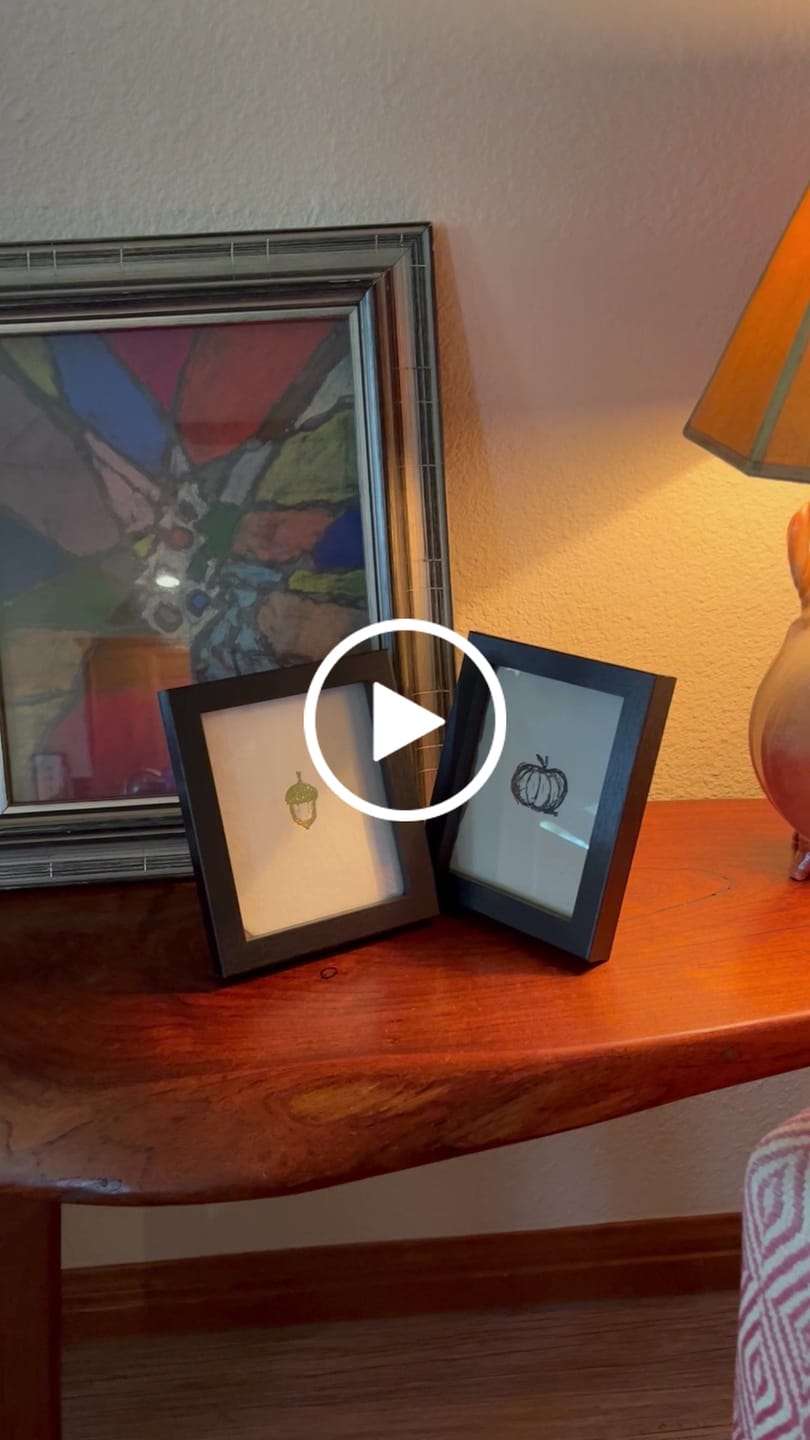 Customer video review of gold foil acorn note card