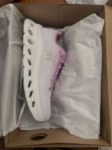 Customer photo review of Men's Cloudtilt Shoes