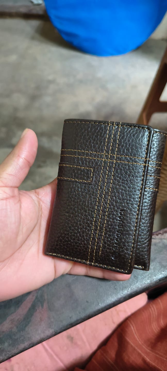 Customer photo review of Bacca Bucci Trifold Leather Wallet for Teens & Gen Z