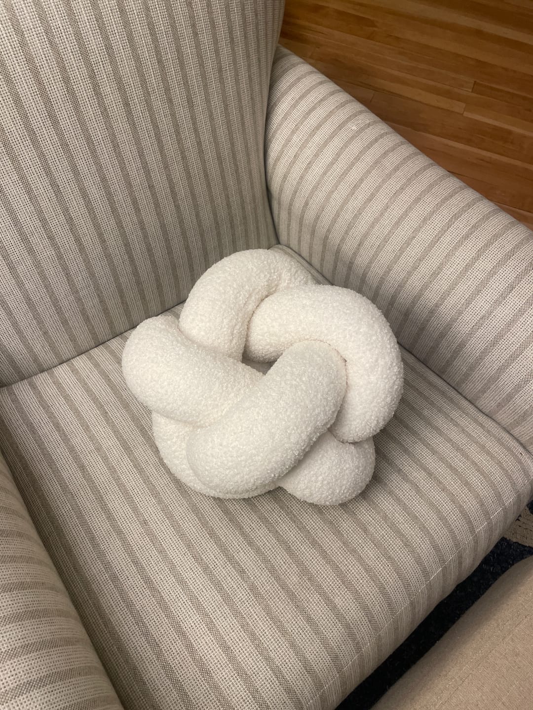 Customer photo review of PREVENTA - Cojín Nudo Nude Bouclé Deco