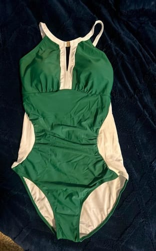 Customer photo review of Emoswim - Damen Badeanzug Bauchweg Bedeckende Große Größen Bademode Volle Abdeckung Retro Colorblock Badeanzug