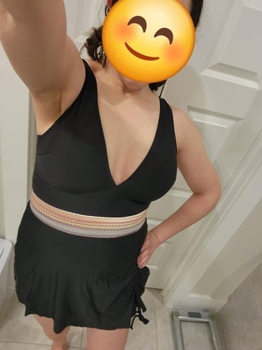 Customer photo review of Emoswim - Damen Badekleid Bauchweg Badeanzüge Schlankmachend Colorblock Kordelzug Bademode