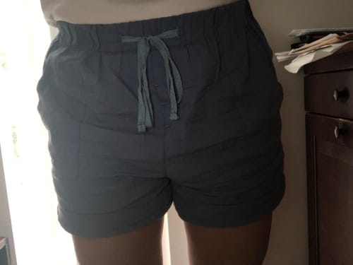 Customer photo review of Emoswim - Damen Shorts mit Kordelzug Sommer Elastischer Bund Casual Leichtgewichtig mit Taschen