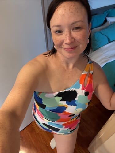 Customer photo review of Emoswim - One-Shoulder Badeanzug für Damen Bauchweg Bademode