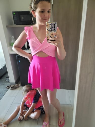 Customer photo review of Emoswim - Damen Badeanzug Rüschen Cut-Out Badekleid Bauchweg V-Ausschnitt Wickel-Bademode