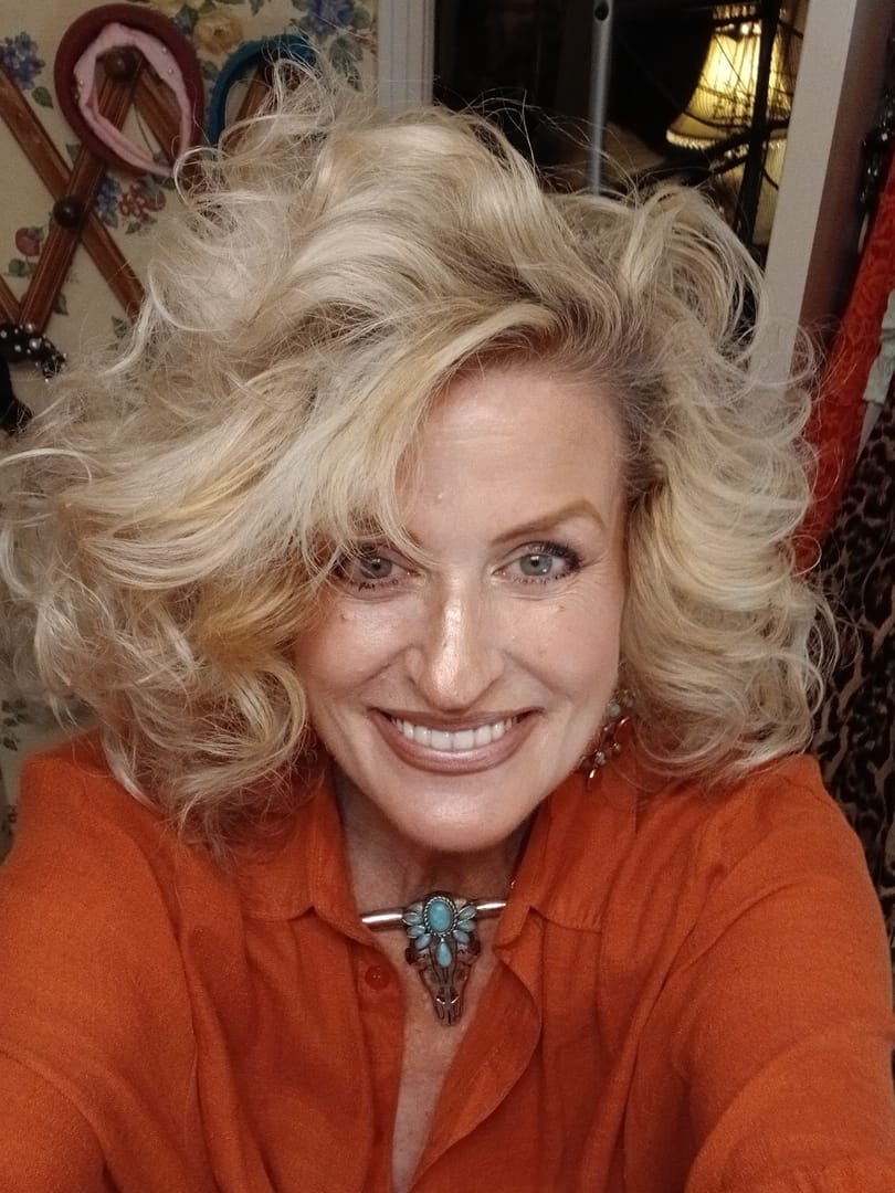 Customer photo review of Flex Hold Hairspray
