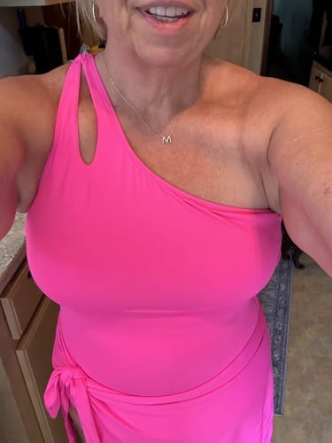 Customer photo review of Emoswim - One-Shoulder Badekleid für Damen Bauchweg Badeanzug mit Rock