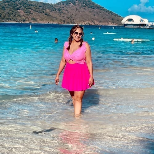 Customer photo review of Emoswim - Damen Badeanzug Rüschen Cut-Out Badekleid Bauchweg V-Ausschnitt Wickel-Bademode