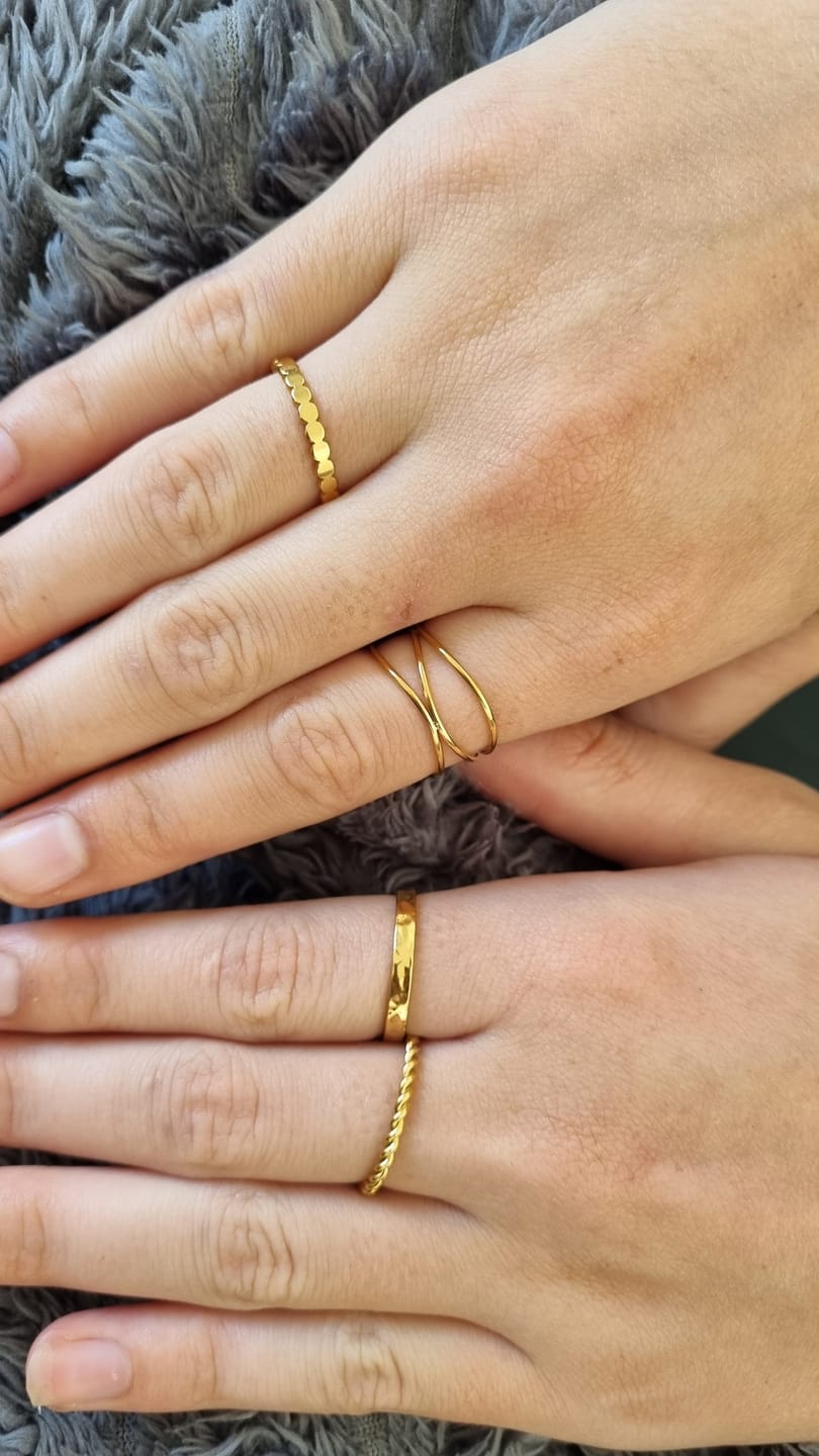 Customer photo review of Hella Gold Stacked Ring Set