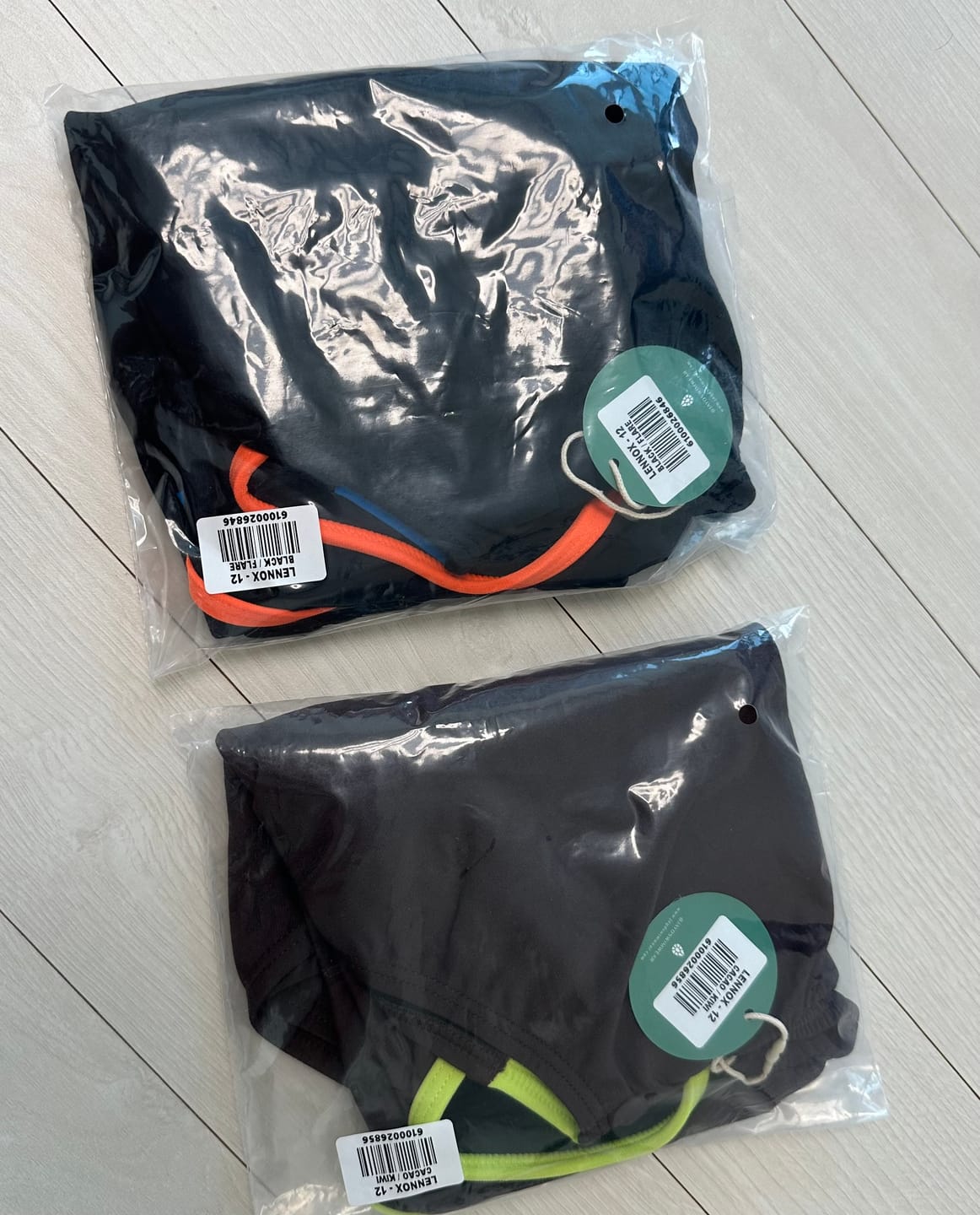 Customer photo review of LENNOX ONE PIECE - Black|Flare