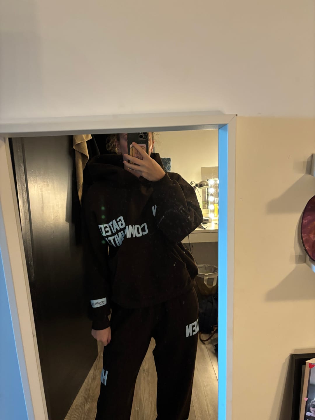 Customer photo review of GATED COMMUNITY HOODIE DARK BROWN/LIGHT BLUE