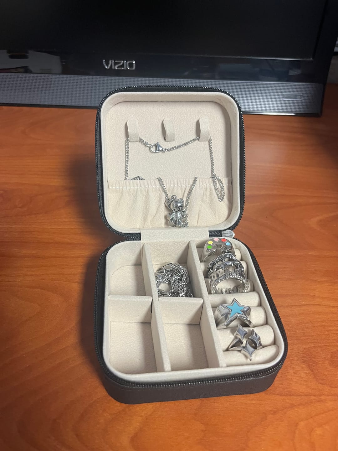 Customer photo review of 7 Piece Jewellery Bundle