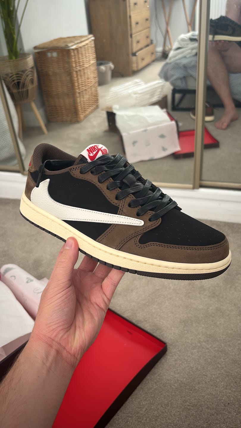 Customer photo review of Travis Scott x AJ1 Low OG 'Mocha'