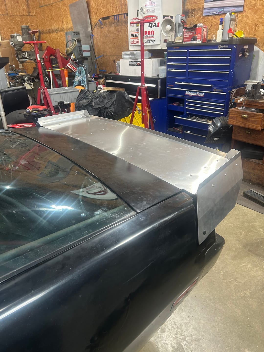 Customer photo review of 1982-92 Chevy Camaro Aluminum 15" Strutless Drag Wing 31-170