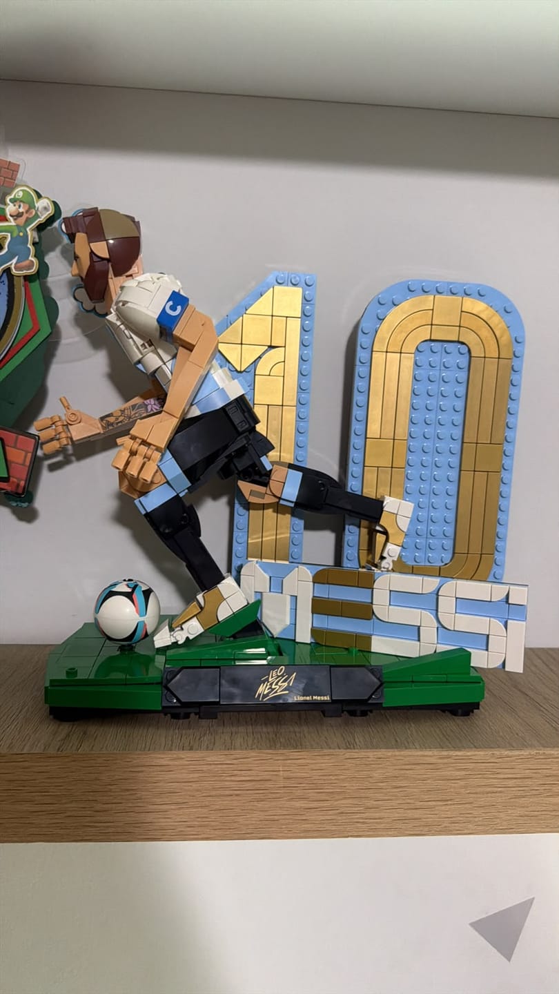 Customer photo review of Lionel Messi: Leyenda del Fútbol