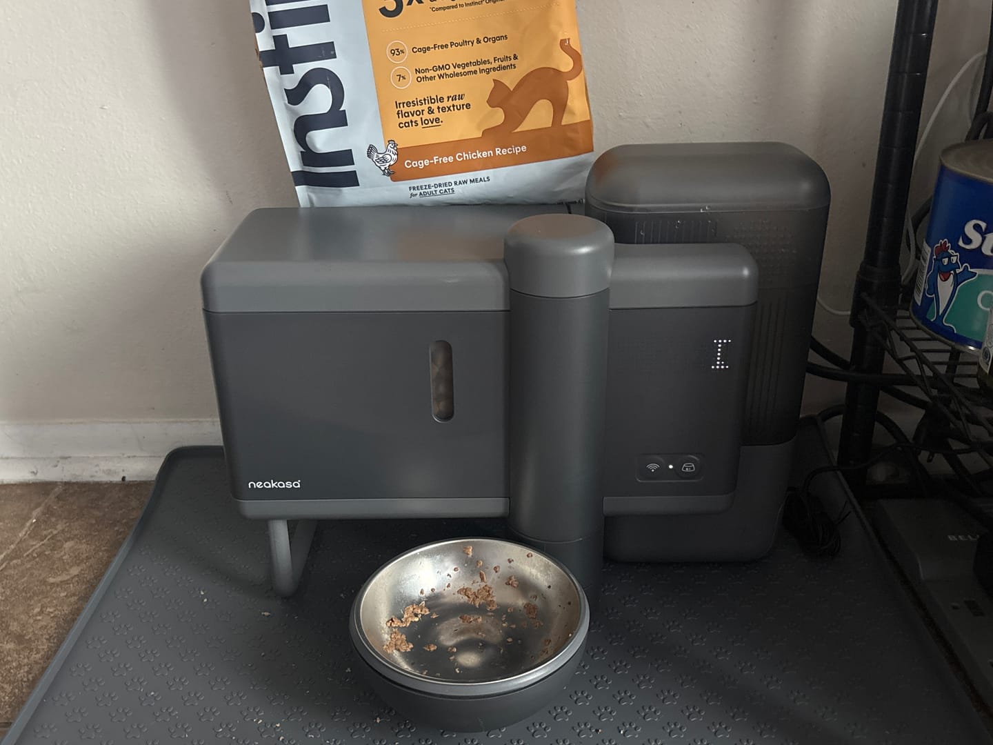 Customer photo review of [Pre-Order] Neakasa Riko Fresh-Made Automatic Cat Feeder for Wet Food