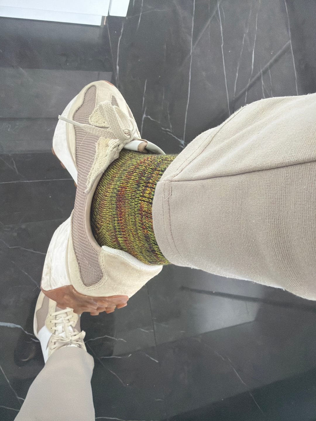 Customer photo review of Extra breite Wollsocken für empfindliche und verbundene Füße