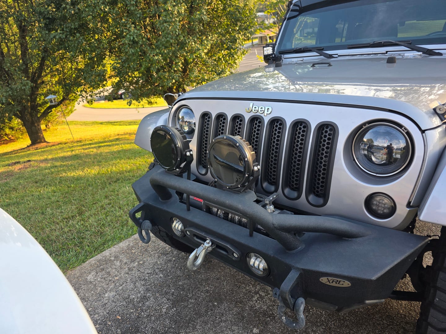 Customer photo review of Clip-in Mesh Grill Inserts - Matte Black For 07-18 Jeep Wrangler JK
