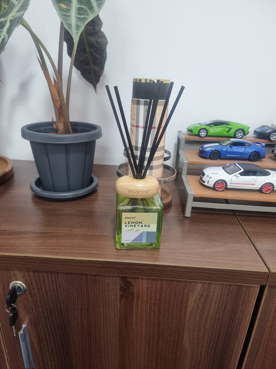 Customer photo review of Lemon Vineyard - Charming - LEMON& LIME GREEN 180m [ Sticks Diffuser ]  ebarza vipes MS.QN2204