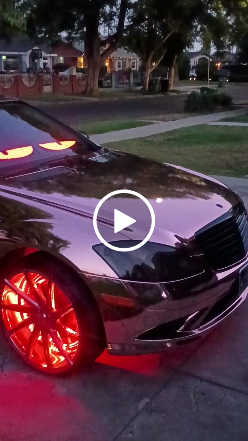 Customer video review of Electra Eyes - LED Animated Eyes