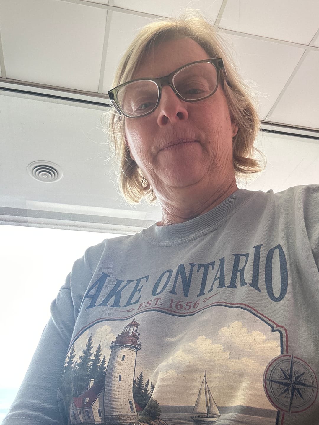 Customer photo review of Lake Ontario Retro 90's T-Shirt