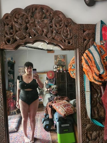 Customer photo review of Emoswim - Badeanzug mit Rüschenärmeln Cut-Out Gerafft